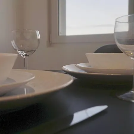 Appartement Atypique T1 Duplex - Wifi .parking .proche .gare